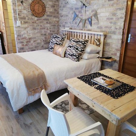 Pillow Place ปาเรส ภายนอก รูปภาพ